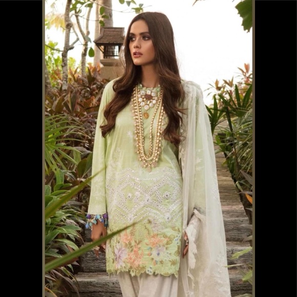 Pakistani Dress - Picture 1 of 16